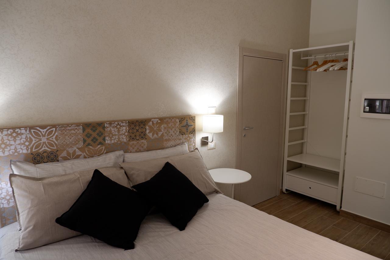 B&B Il Giardino In Citta - Parcheggio Privato Gratuito Foggia Luaran gambar