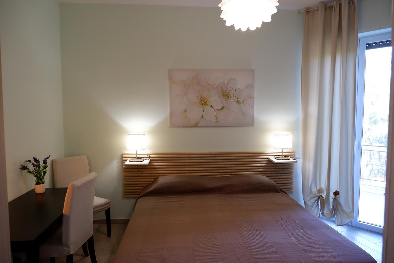 B&B Il Giardino In Citta - Parcheggio Privato Gratuito Foggia Luaran gambar