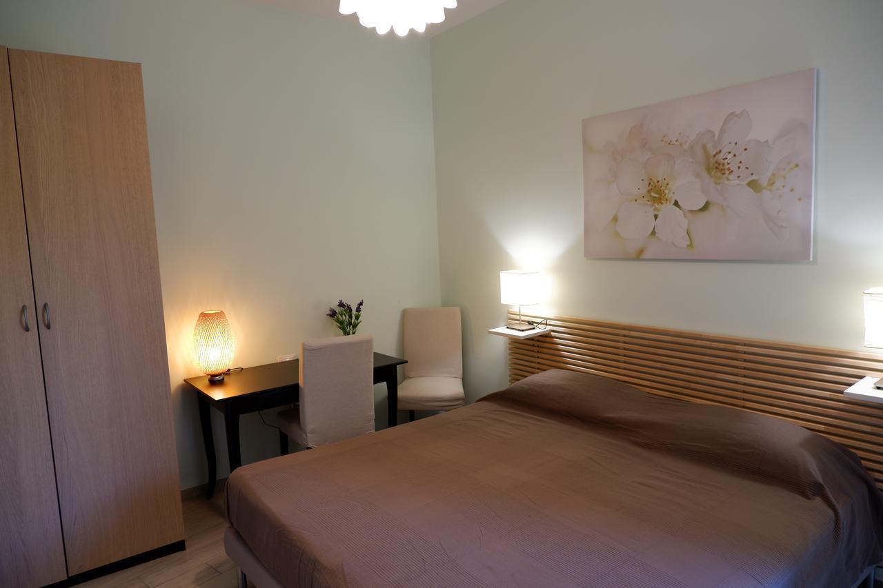 B&B Il Giardino In Citta - Parcheggio Privato Gratuito Foggia Luaran gambar